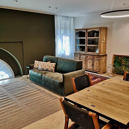 Maison Leon Apartment Bergamo