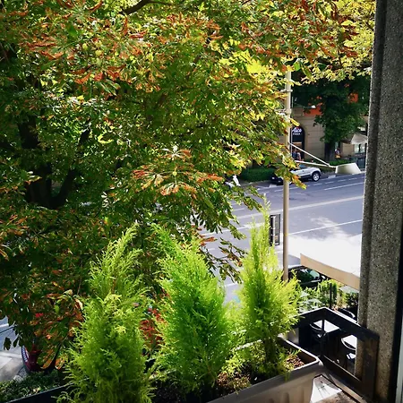 Apartment Maison Leon Bergamo